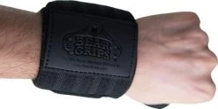 Bear Grips Gray Series Wrist Wraps -Fitness Equipment Store 9af76329c78e28c977ab1bcd1c3fe9b8 5d0a7579704b4 600x298 1