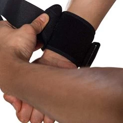 BraceUP Wrist Wraps 14 BraceUP Wrist Wraps -Fitness Equipment Store f7696a9b362ac5a51c3dc8f098b73923 5d0a7579ca6f3